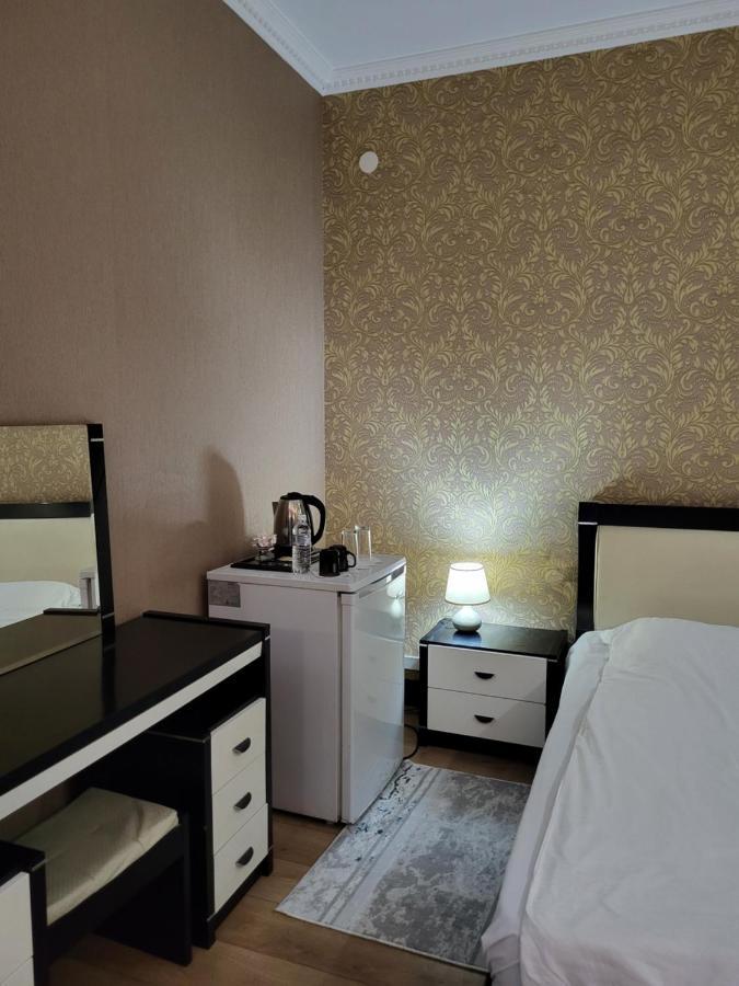 Seoul Hotel Sjymkent Exteriör bild