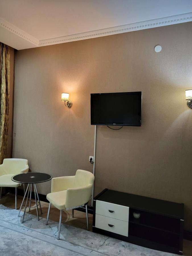 Seoul Hotel Sjymkent Exteriör bild