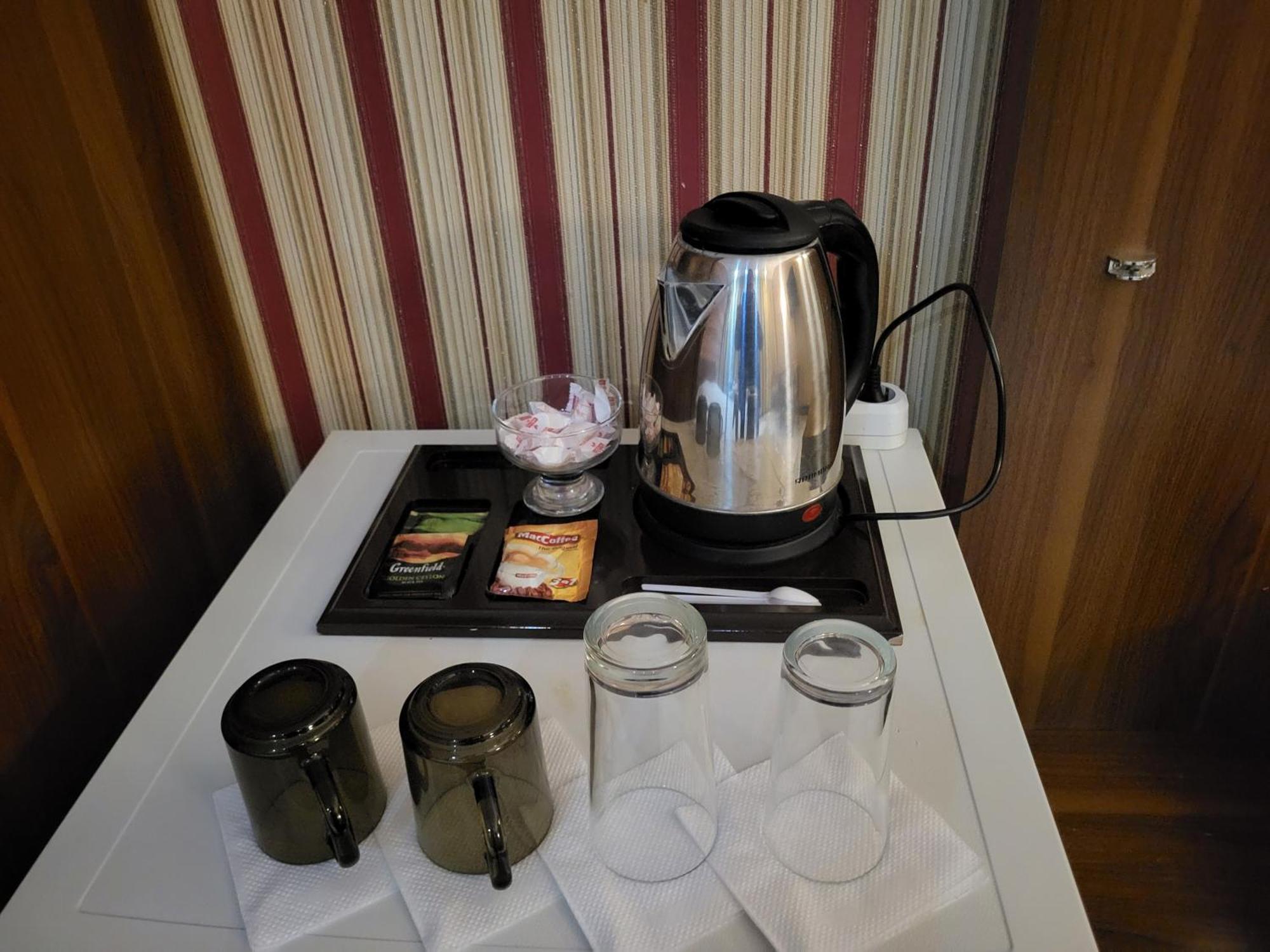 Seoul Hotel Sjymkent Exteriör bild