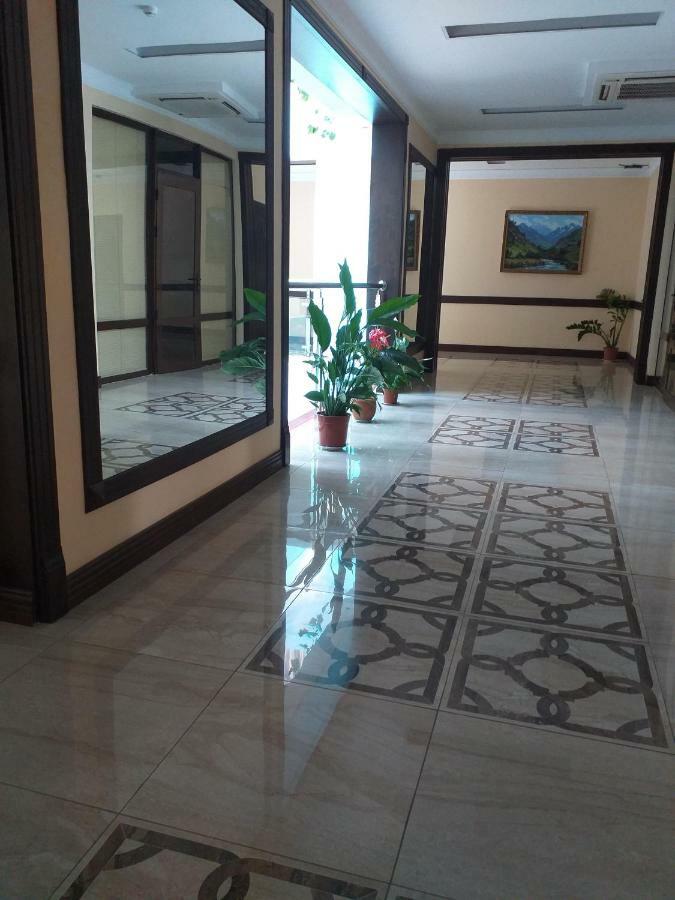 Seoul Hotel Sjymkent Exteriör bild