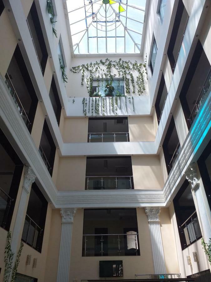 Seoul Hotel Sjymkent Exteriör bild