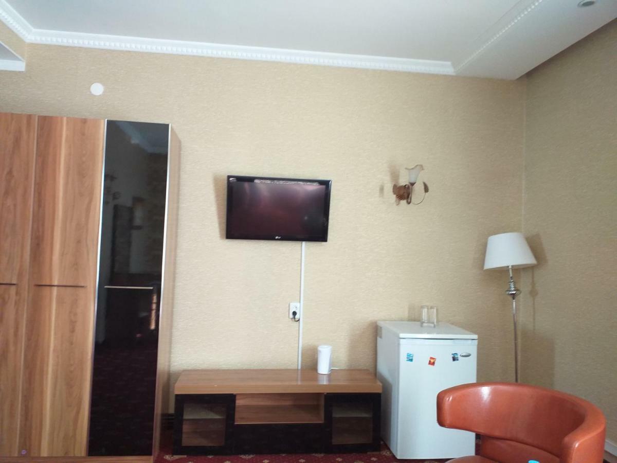 Seoul Hotel Sjymkent Exteriör bild